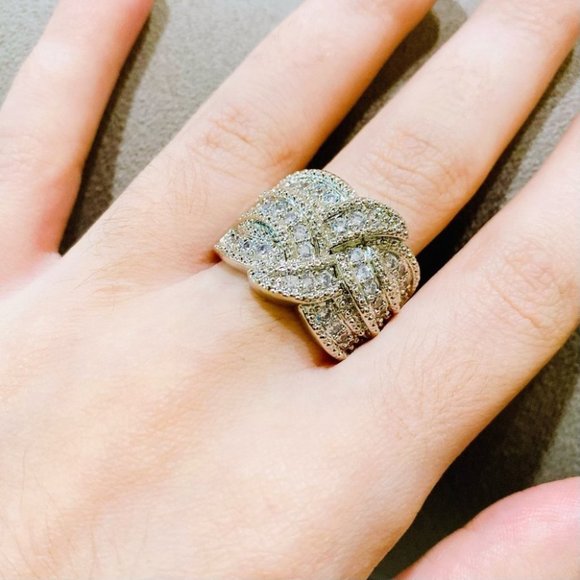 New Sterling Silver Twisted Diamond Ring - Picture 6 of 6